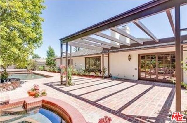 Foto principal - 2745 Casiano Rd