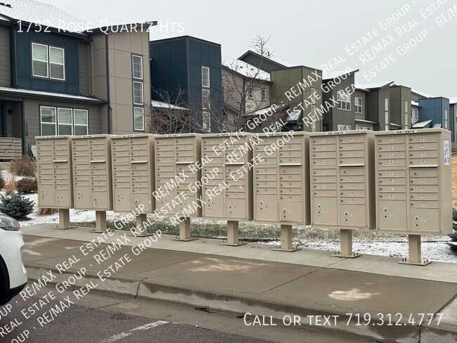 Foto del edificio - 1752 Rose Quartz Heights