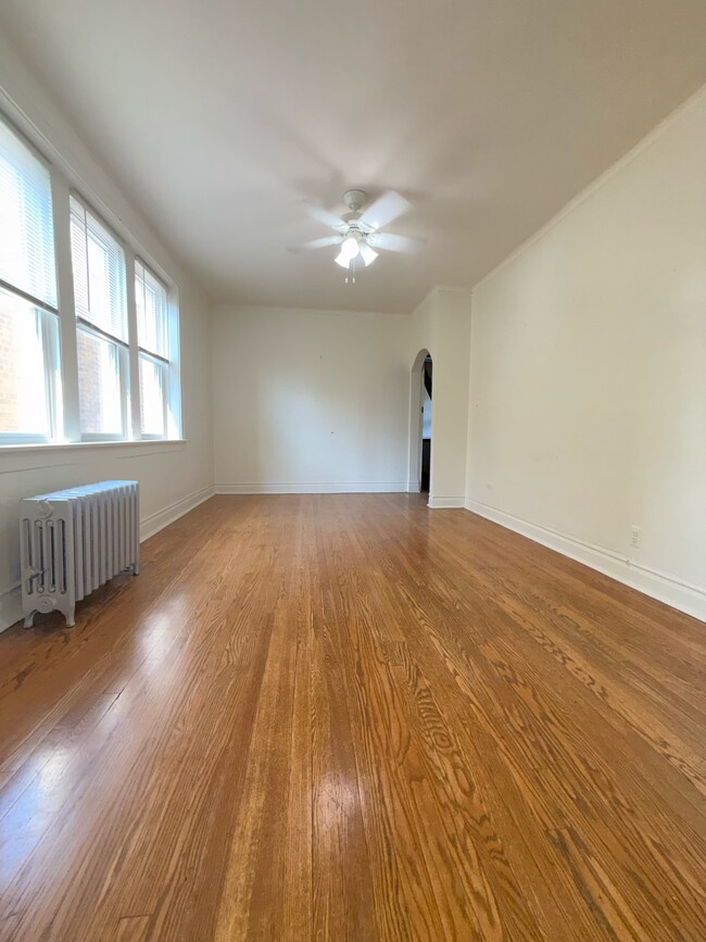 Foto del edificio - 2141 N Spaulding Ave