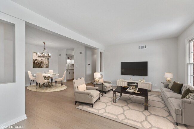 Building Photo - 530 Shorely Dr