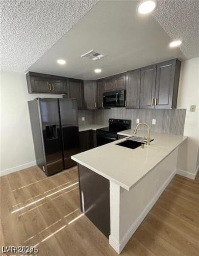 Foto del edificio - 1962 Cosmic Dr