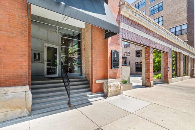 Foto del edificio - 1000 W Washington Blvd