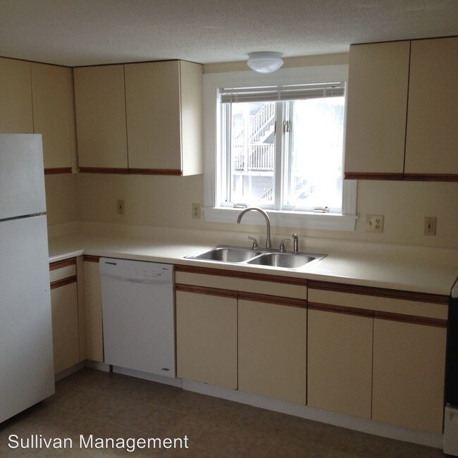 10 Dunn St Unit 2, Westbrook, ME 04092 Condo for Rent in Westbrook