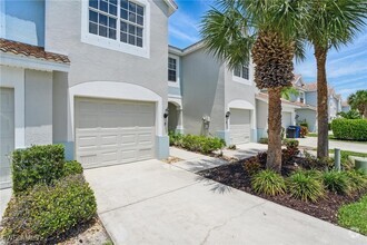 Building Photo - 8310 Village Edge Cir