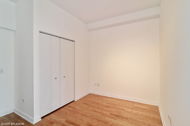 303 W Ohio St, Chicago, IL 60654 - Condo for Rent in Chicago, IL ...