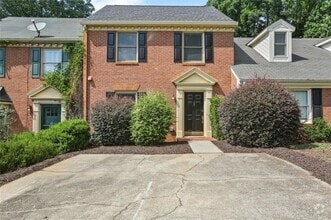 Building Photo - 460 Forestgate Ct