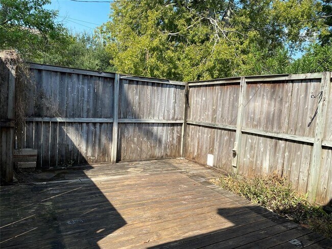 Foto del edificio - 2812 Michaux St