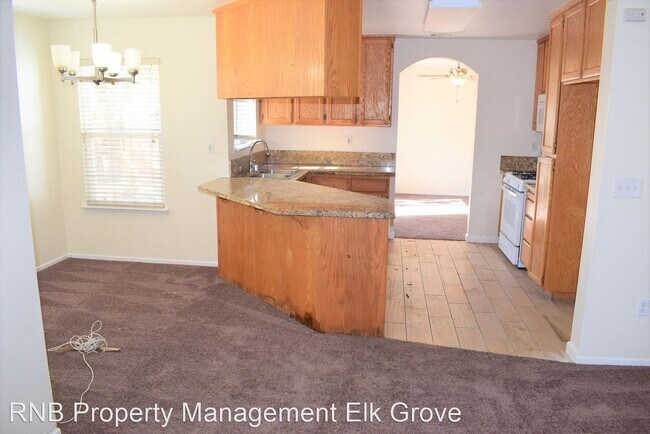 Building Photo - 3 br, 2.5 bath House - 7736 Laramore Way