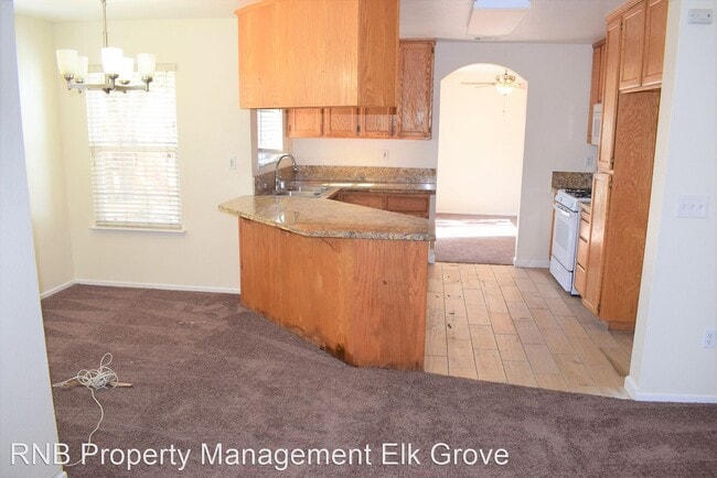 Foto del edificio - 3 br, 2.5 bath House - 7736 Laramore Way