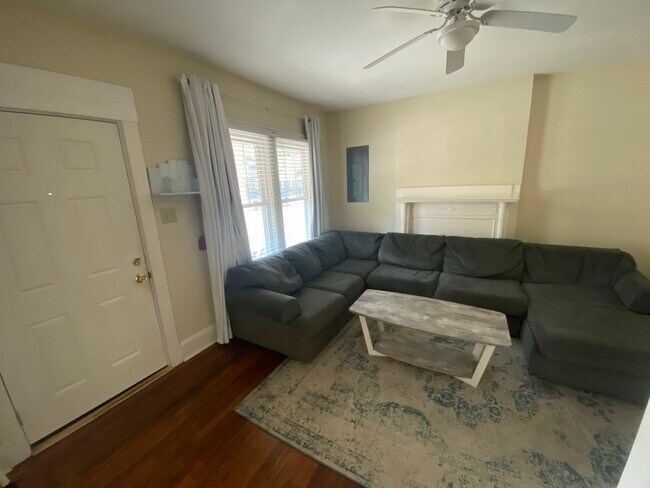 APARTAMENTO A - 407 Kentucky Ct