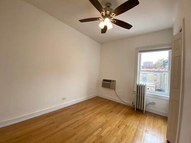 Building Photo - 611 1/2 W Arlington Pl