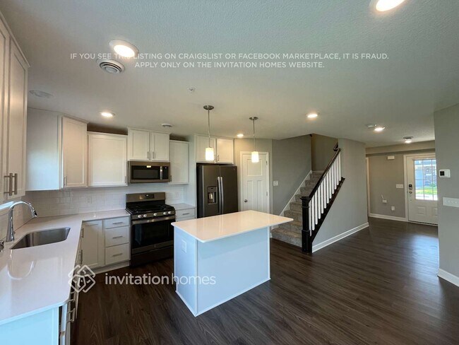 Foto del edificio - 1261 Upper 143rd Ct E