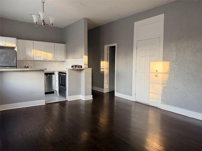 Foto del edificio - 1849 Dewey St