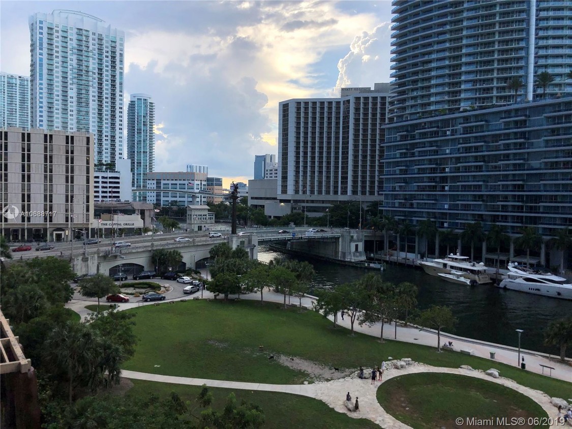 Brickell Avenue Apartments For Rent