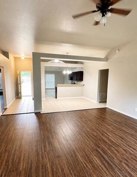 Foto del edificio - 22707 Bridgewater Dr