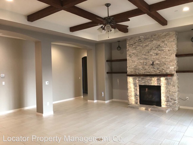 Building Photo - 4 br, 3 bath House - 2801 Oakley St.