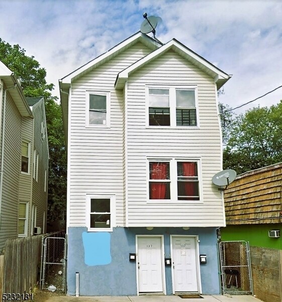 137 Godwin Ave, Paterson, NJ 07501 House Rental in Paterson, NJ