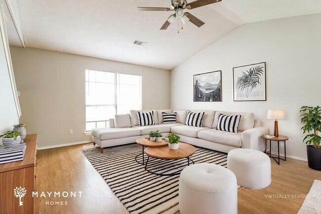 Building Photo - 1612 Waldron Cove