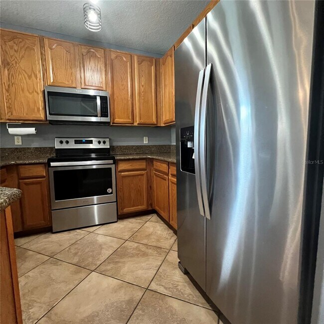 Building Photo - 253 Bexley Dr