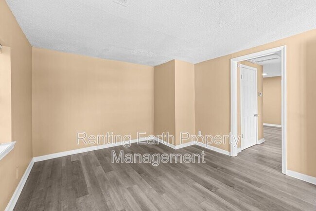 Building Photo - 1504 35th Street Ensley