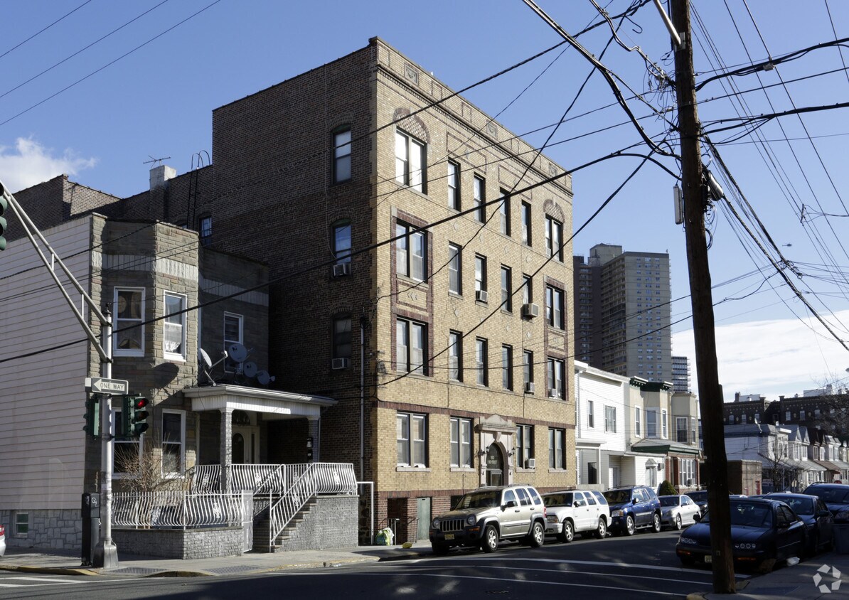 160 59th Street - 160 59th St