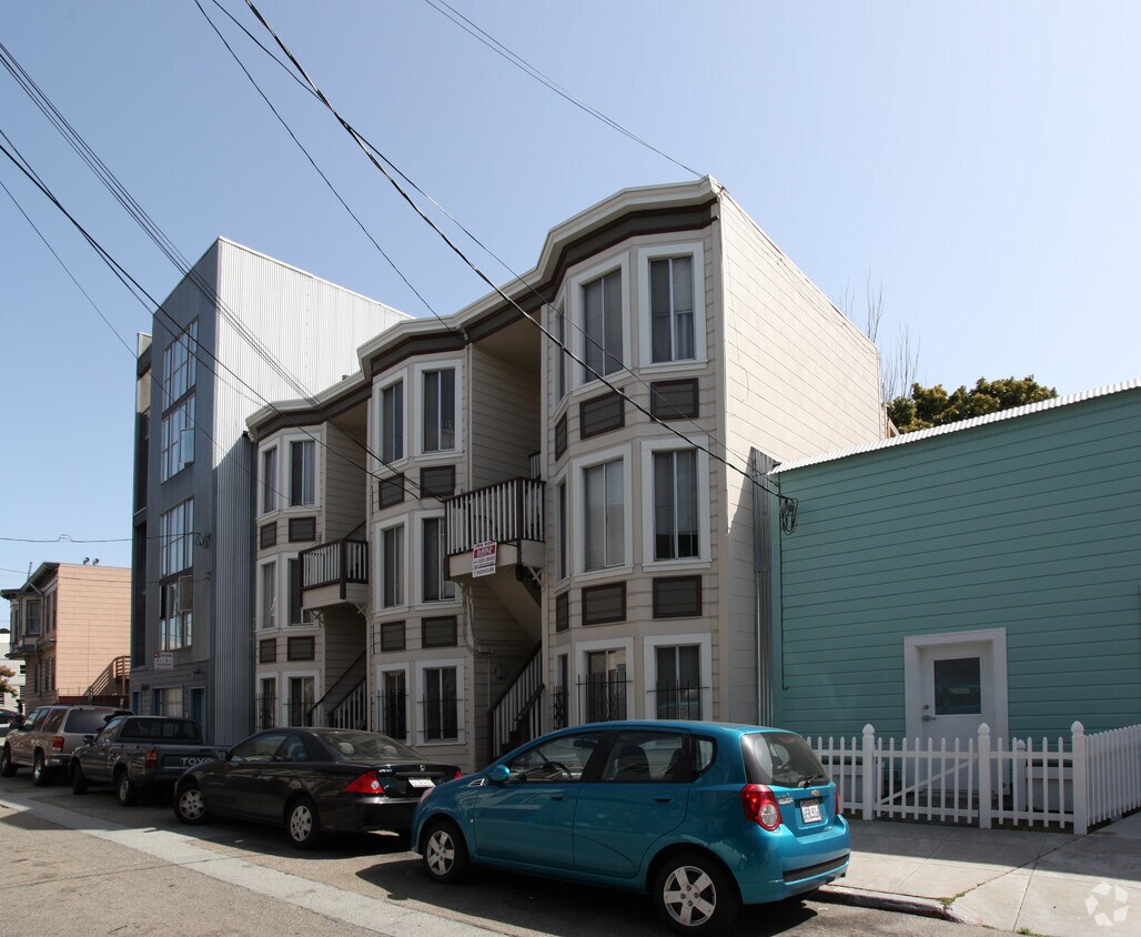 Primary Photo - 27-35 Isis St