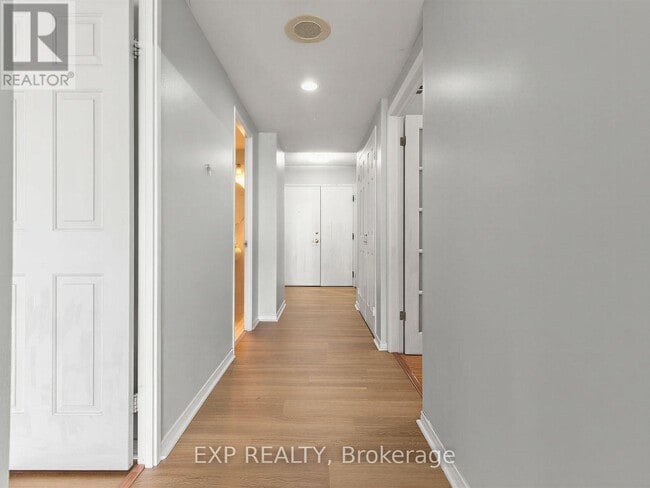 Building Photo - 131 Beecroft Rd