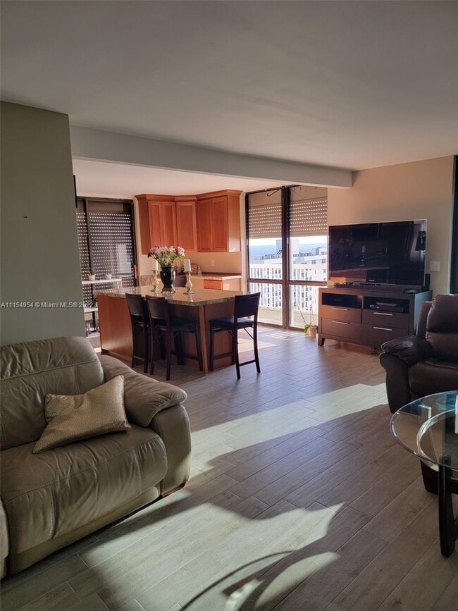 Building Photo - 1500 S Ocean Dr