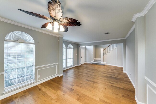 Building Photo - 4532 Crown Ridge Dr