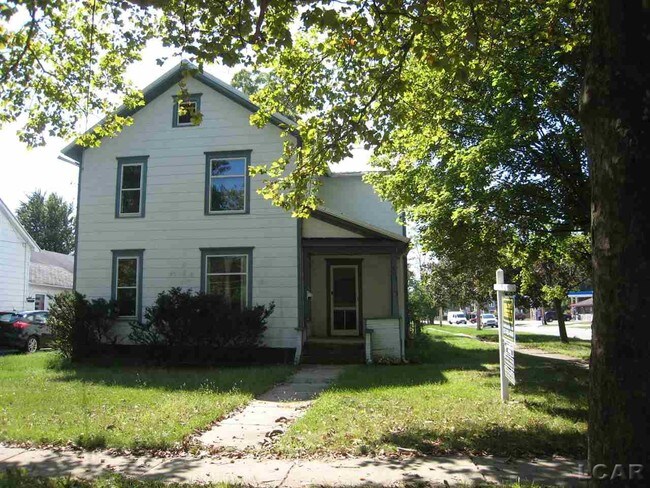 Building Photo - 502 E Logan St
