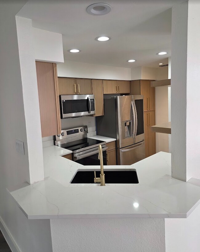 Foto del edificio - 5325 Bent Tree Forest Dr