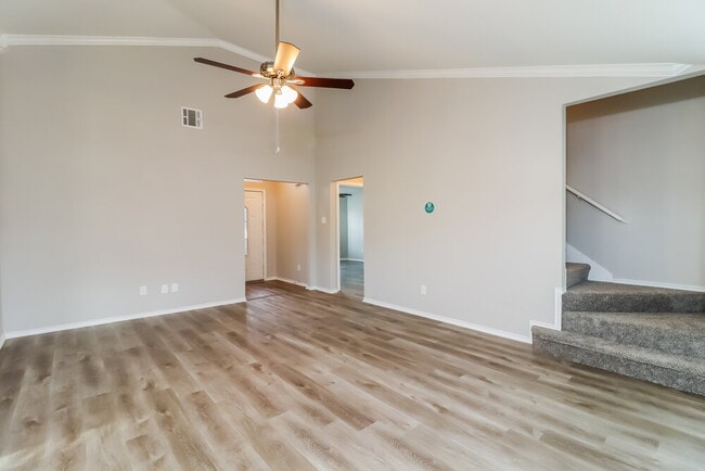 Building Photo - 2105 Pacino Dr