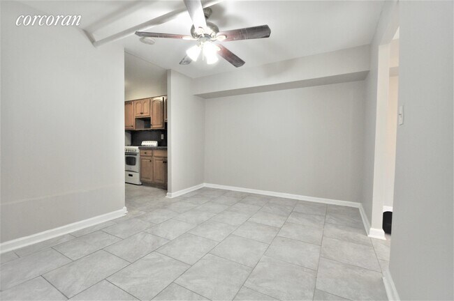 Foto del edificio - 947 Winthrop St