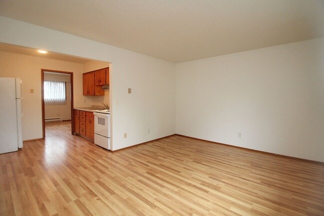Building Photo - 7312-7334 N Lancaster Ave