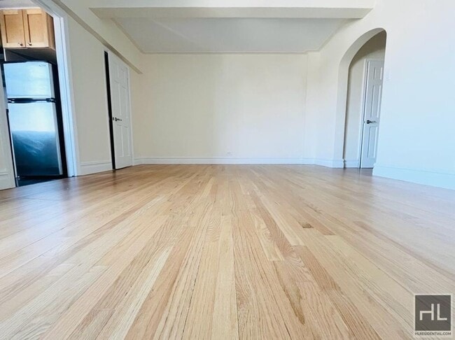 Building Photo - Christopher Street