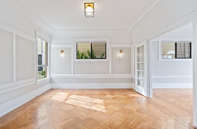 Building Photo - 2 bedroom in San Francisco CA 94118