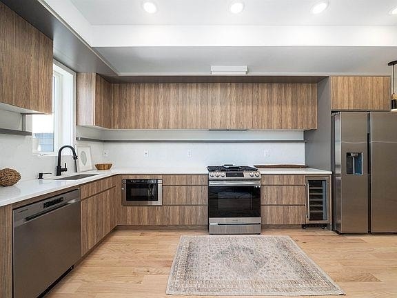 Building Photo - 431 Palisade Ave