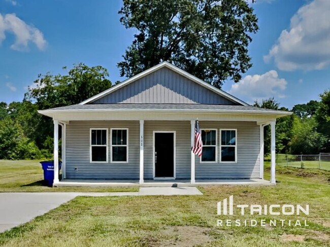 Building Photo - 302 Stancil St
