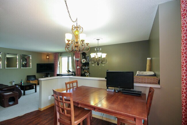 Building Photo - 1616 Johnson St NE