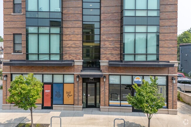 Building Photo - 363 Grant St