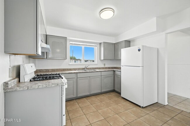 Foto del edificio - 5520 Edinburg Dr