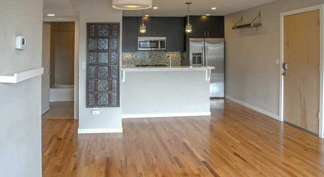 Kitchen - 1201 Balsam Avenue