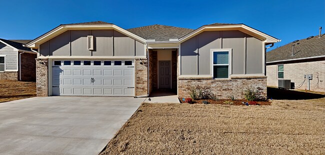 Building Photo - 3 Bedroom 2 Bathroom 2 Car Garage Home in Oakdale School District