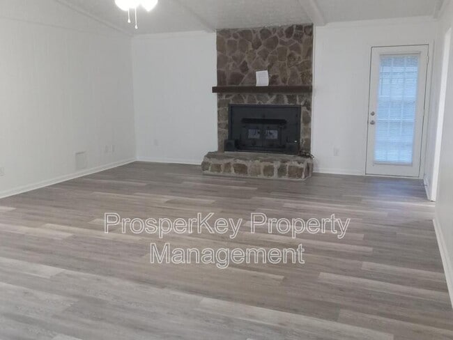 Building Photo - 7331 Paprika Ln