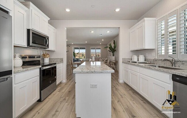 Foto del edificio - 7001 El Cerrito Wy