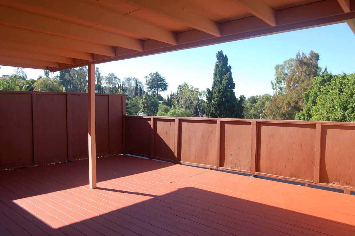 Mikado Apartments, MidCentury Japanese Apartments in Los Angeles, CA