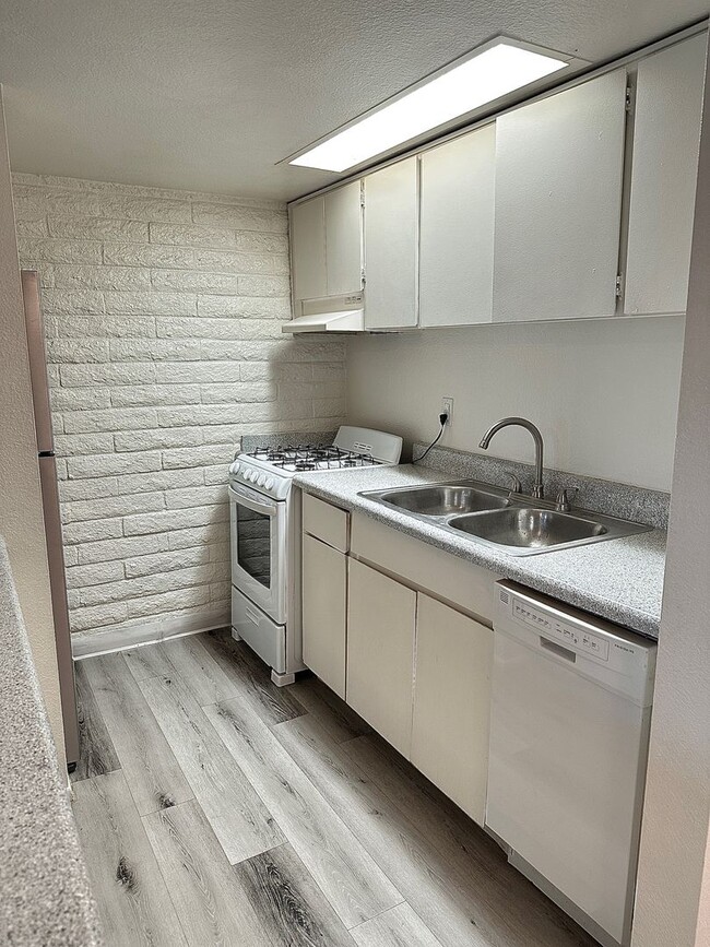 Interior Photo - Oasis in the City