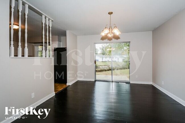 Building Photo - 2555 Patterson Rd