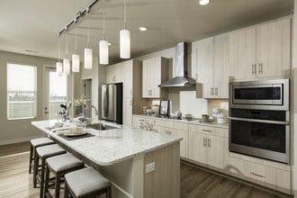 Building Photo - Altair at the Heights