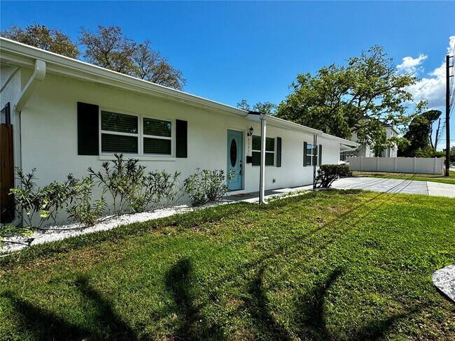 Foto del edificio - 4245 1st St NE